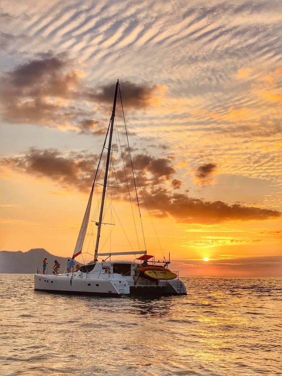 Sunset Catamaran Cruise — Papagayo Bay photo 4